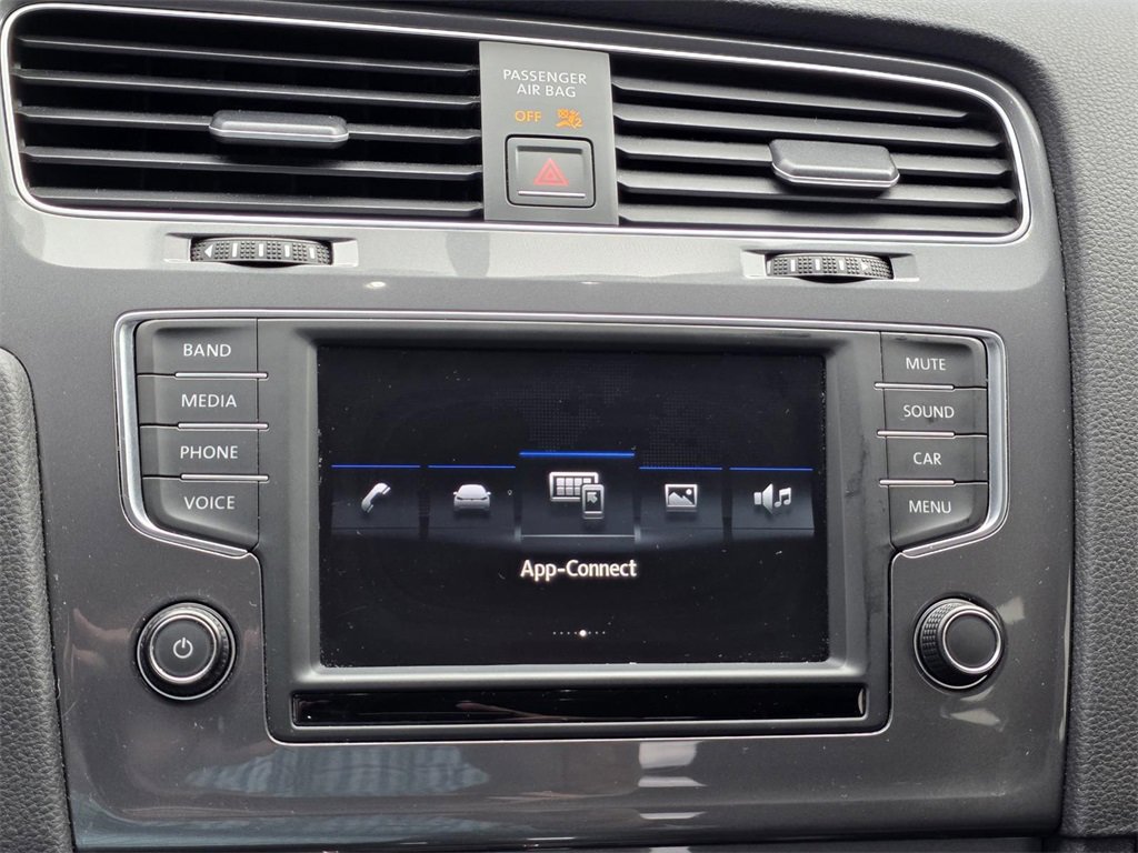 Used 2017 Volkswagen Golf Alltrack SE image 16