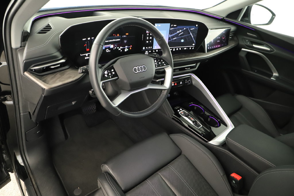 Certified 2025 Audi Q5 Prestige AWD/4WD image 15