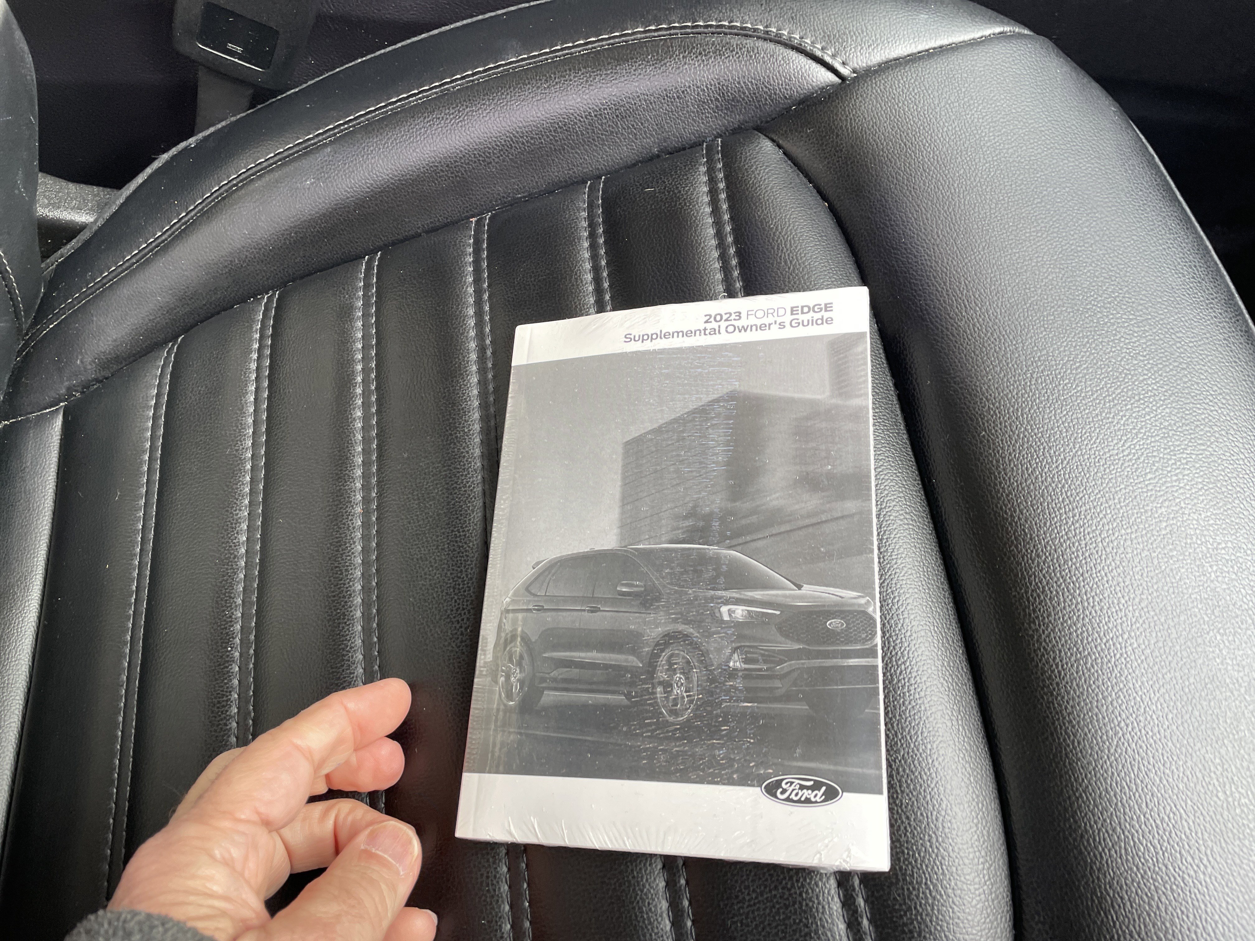 Used 2023 Ford Edge SEL w/ Convenience Package image 24