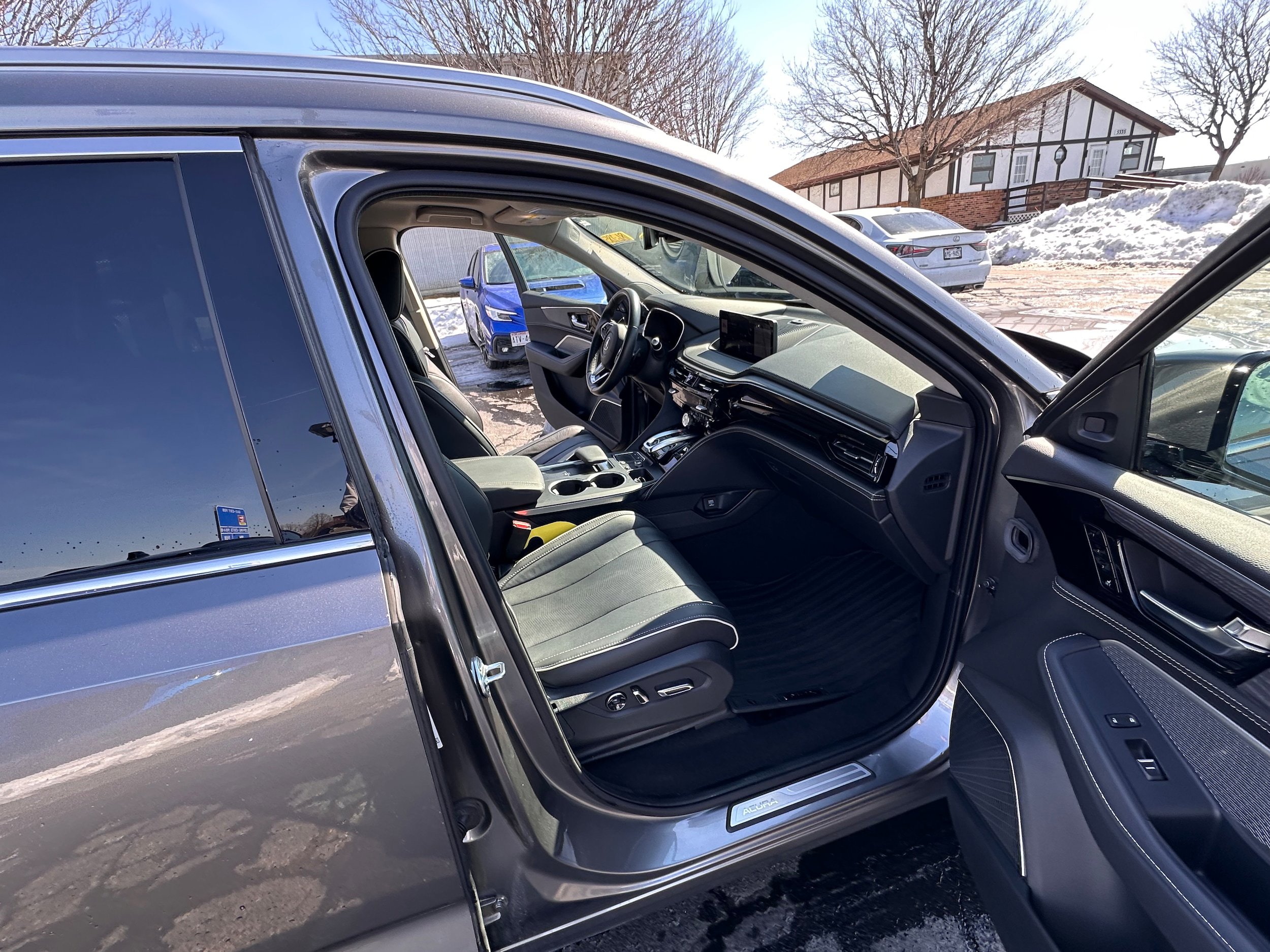Used 2024 Acura MDX SH-AWD w/ Advance Package image 18