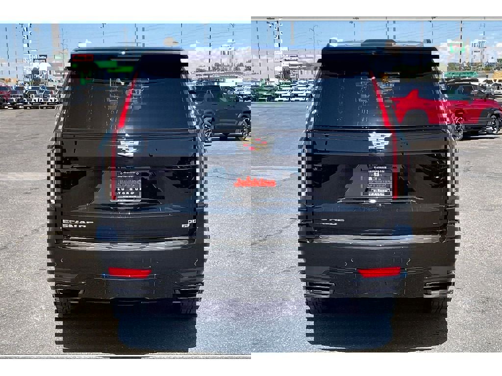 Used 2022 Cadillac Escalade ESV Sport image 4