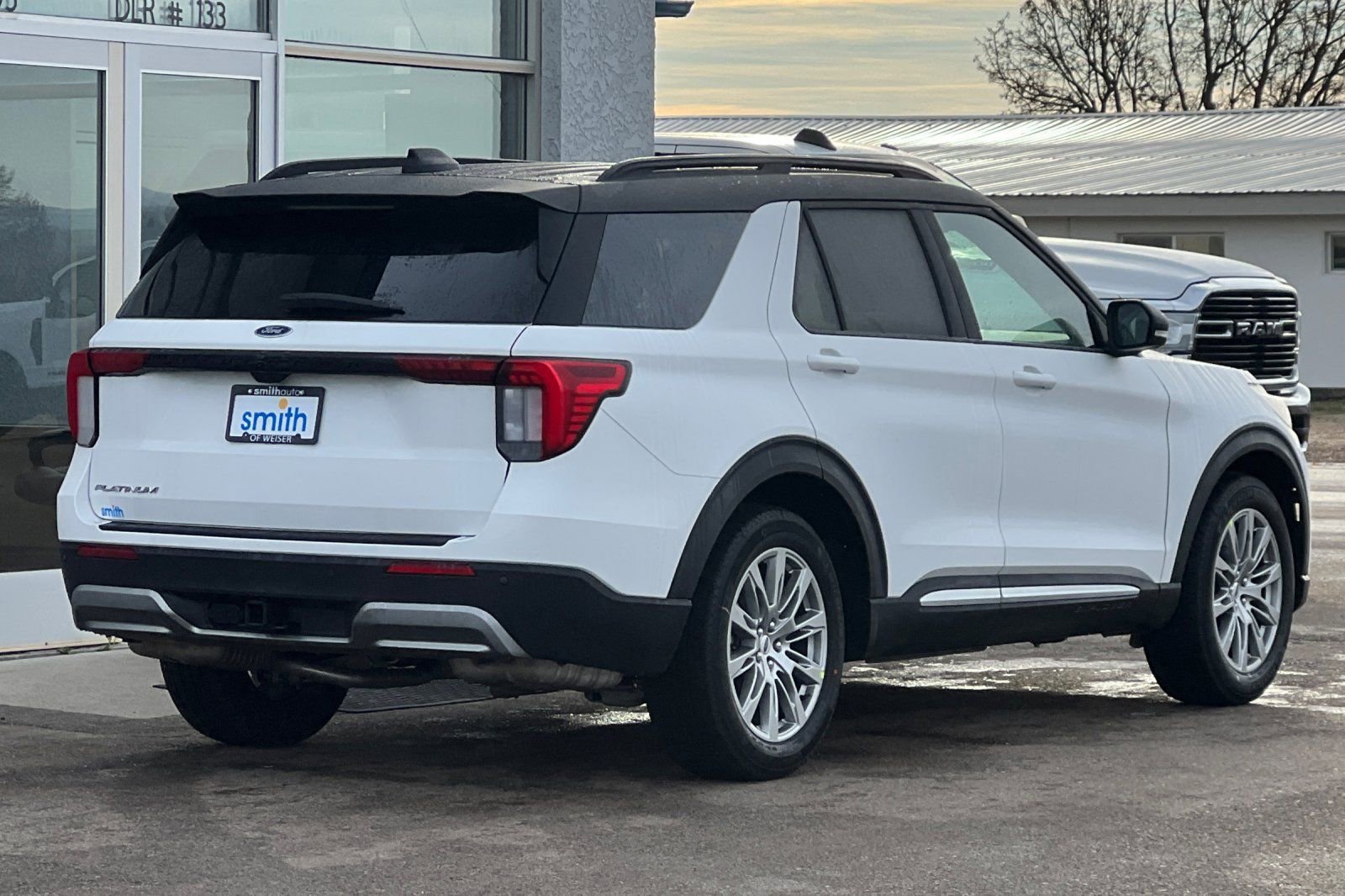 New 2026 Ford Explorer Platinum image 4