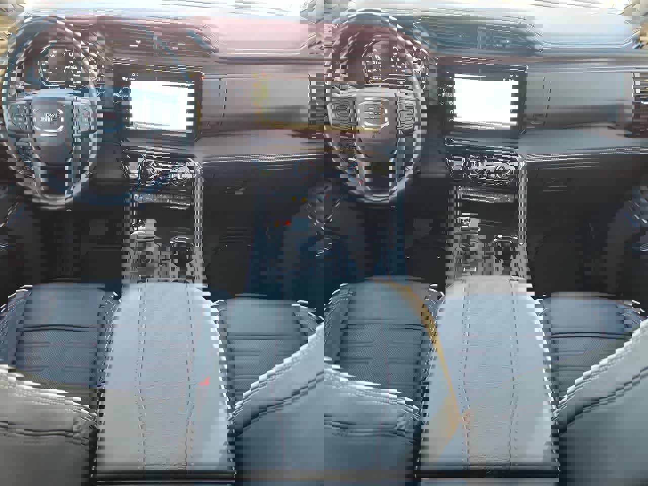 Used 2024 GMC Sierra 1500 AT4X image 14