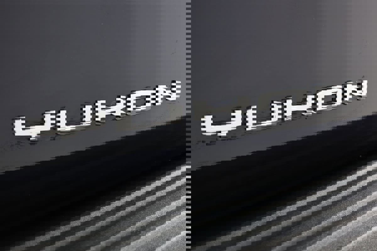 Used 2023 GMC Yukon XL Denali w/ LPO, Floor Liner Package image 46