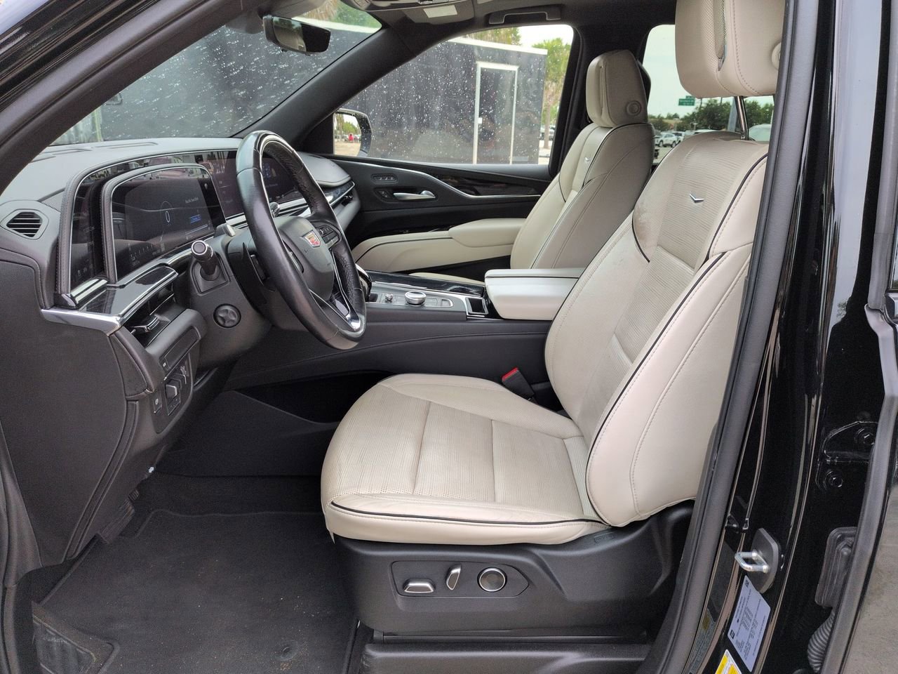 Used 2024 Cadillac Escalade Sport RWD image 19