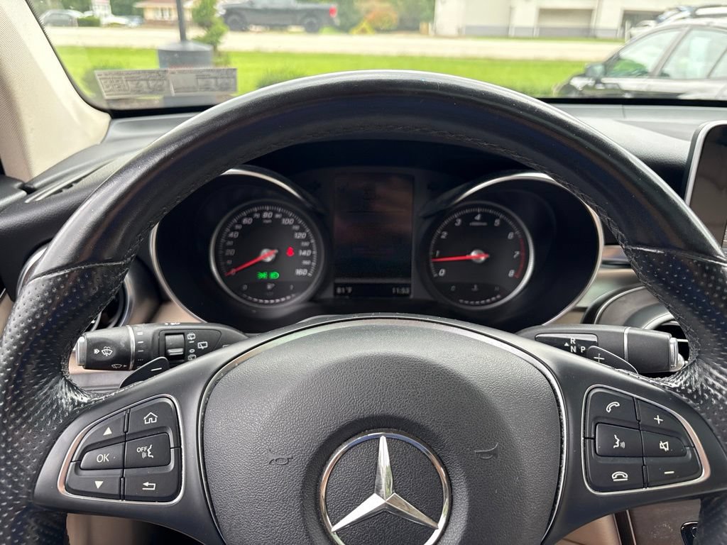 Used 2019 Mercedes-Benz GLC 300 4MATIC image 19