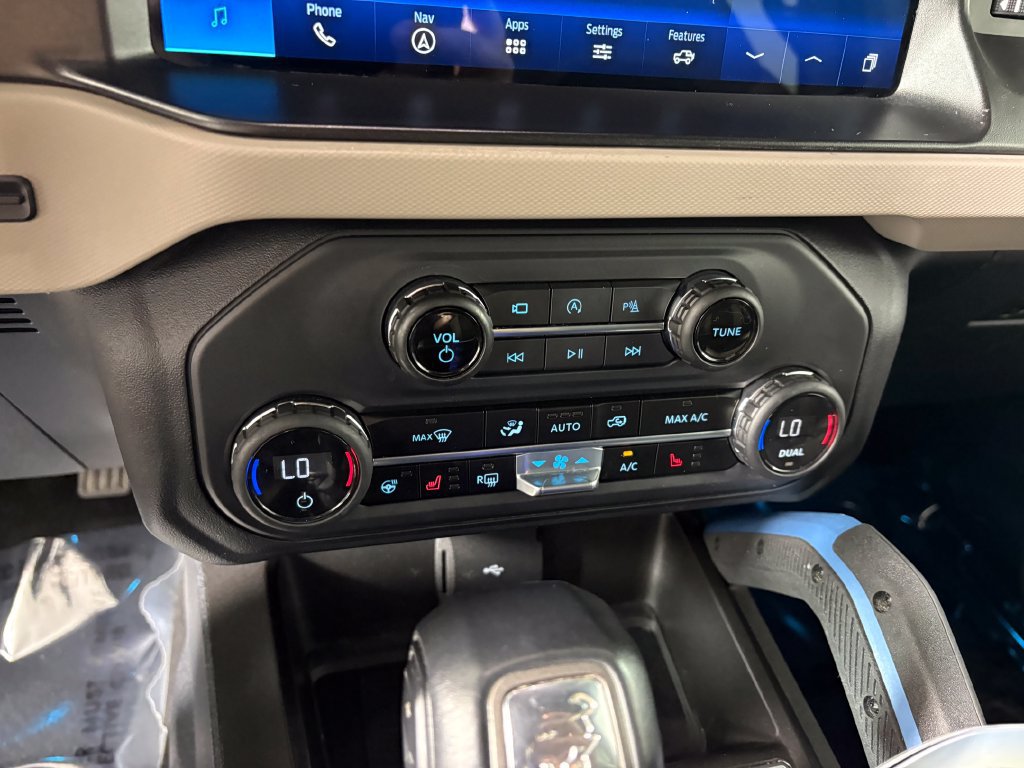 Certified 2023 Ford Bronco Wildtrak AWD/4WD image 19