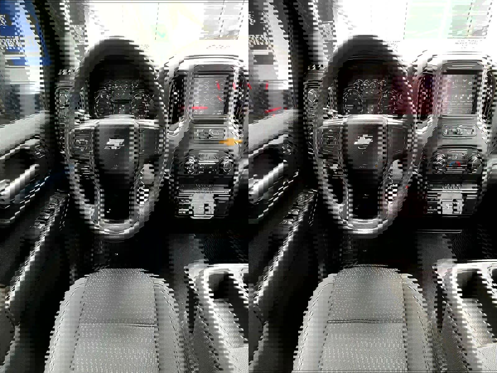 Used 2023 Chevrolet Silverado 2500 Custom w/ Custom Value Package image 17