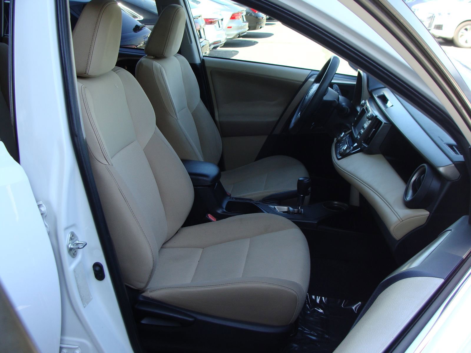 Used 2013 Toyota RAV4 XLE AWD/4WD image 10