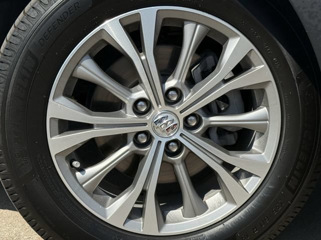 Certified 2022 Buick Envision Preferred FWD image 10