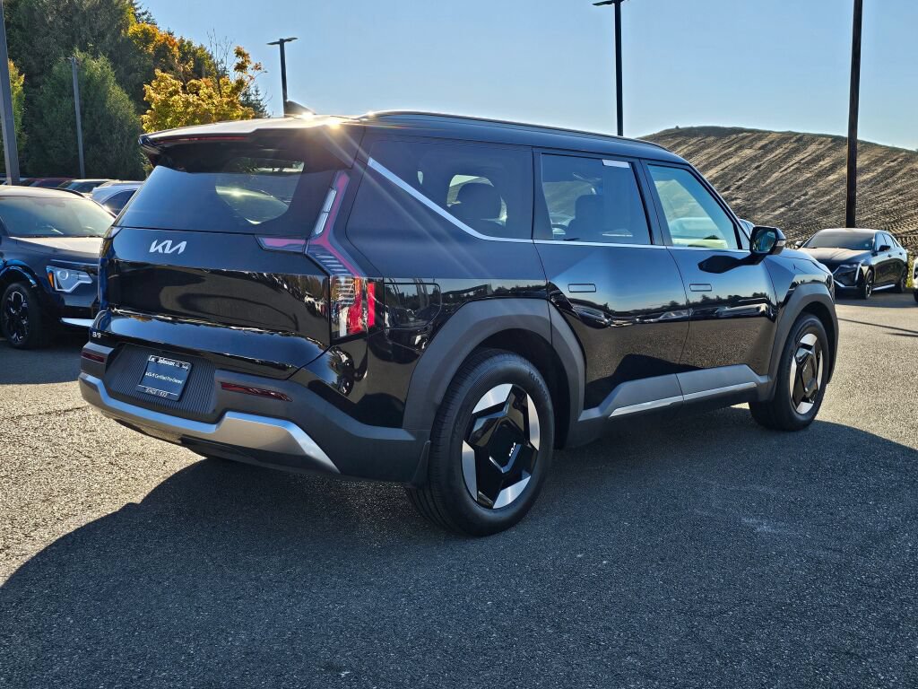 Certified 2024 Kia EV9 Wind AWD/4WD image 44