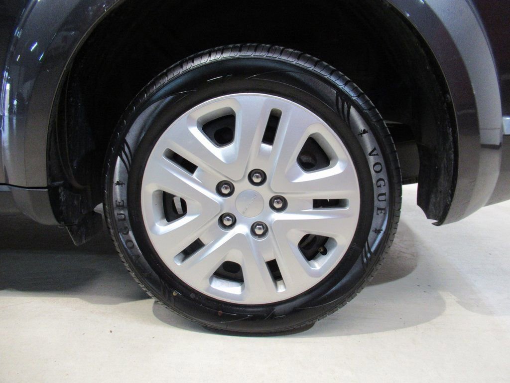 Used 2019 Dodge Journey SE image 10