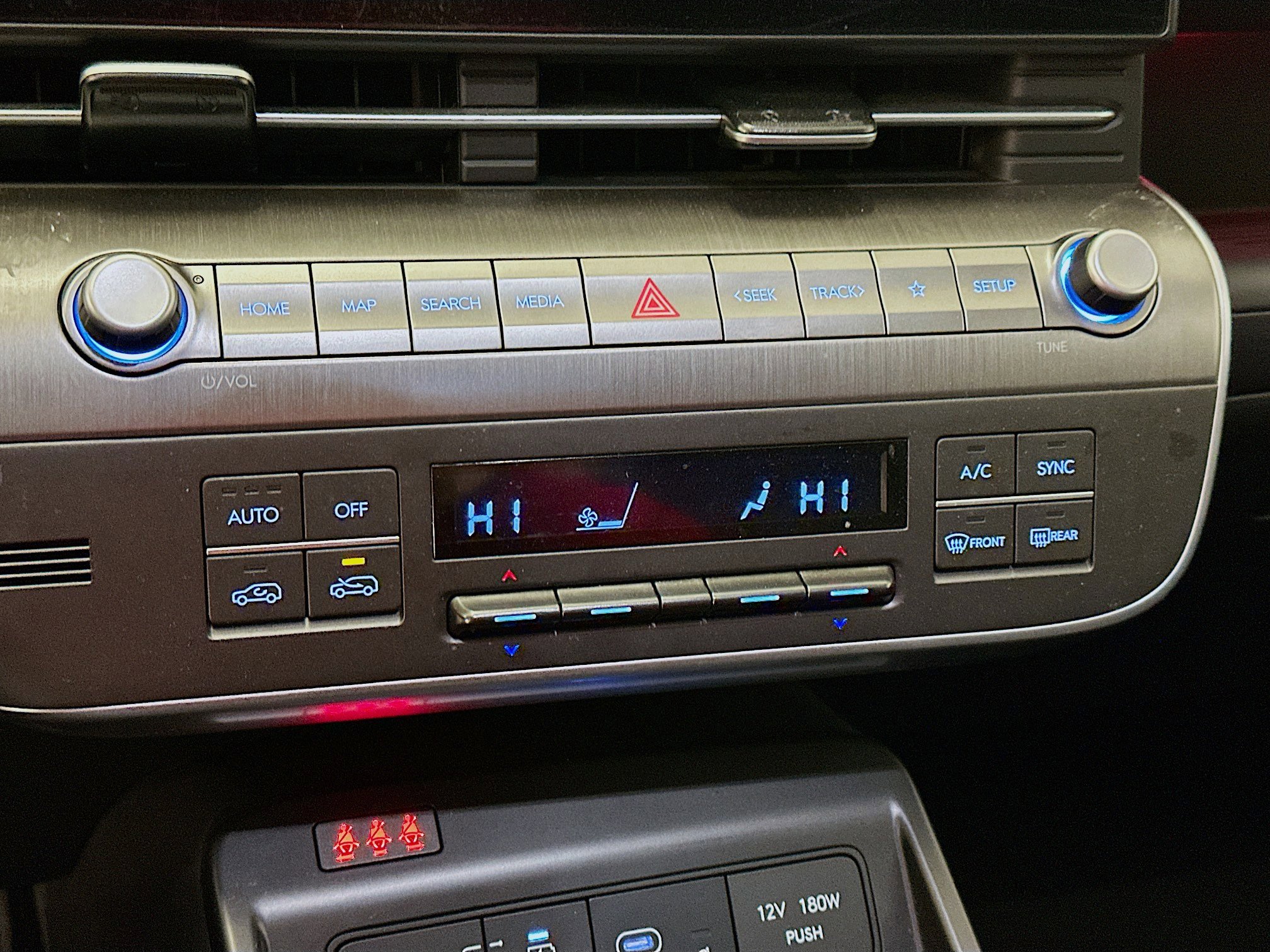 Used 2024 Hyundai Kona Limited image 24