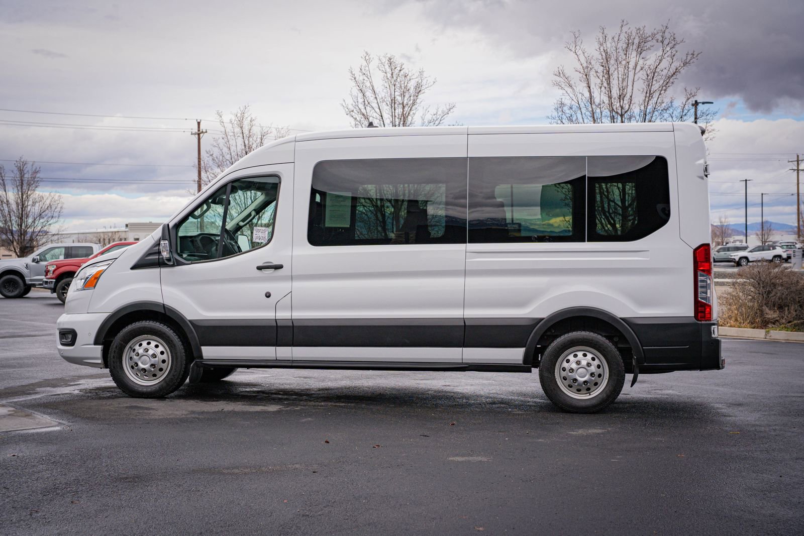 Used 2022 Ford Transit 350 XLT image 9