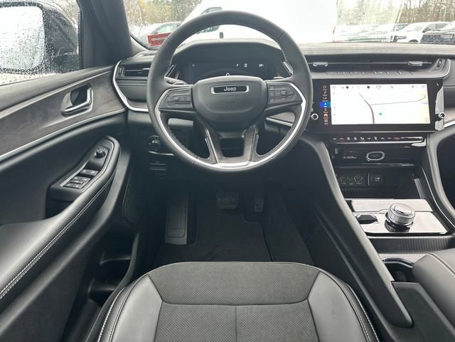 New 2026 Jeep Grand Cherokee L 4WD image 13