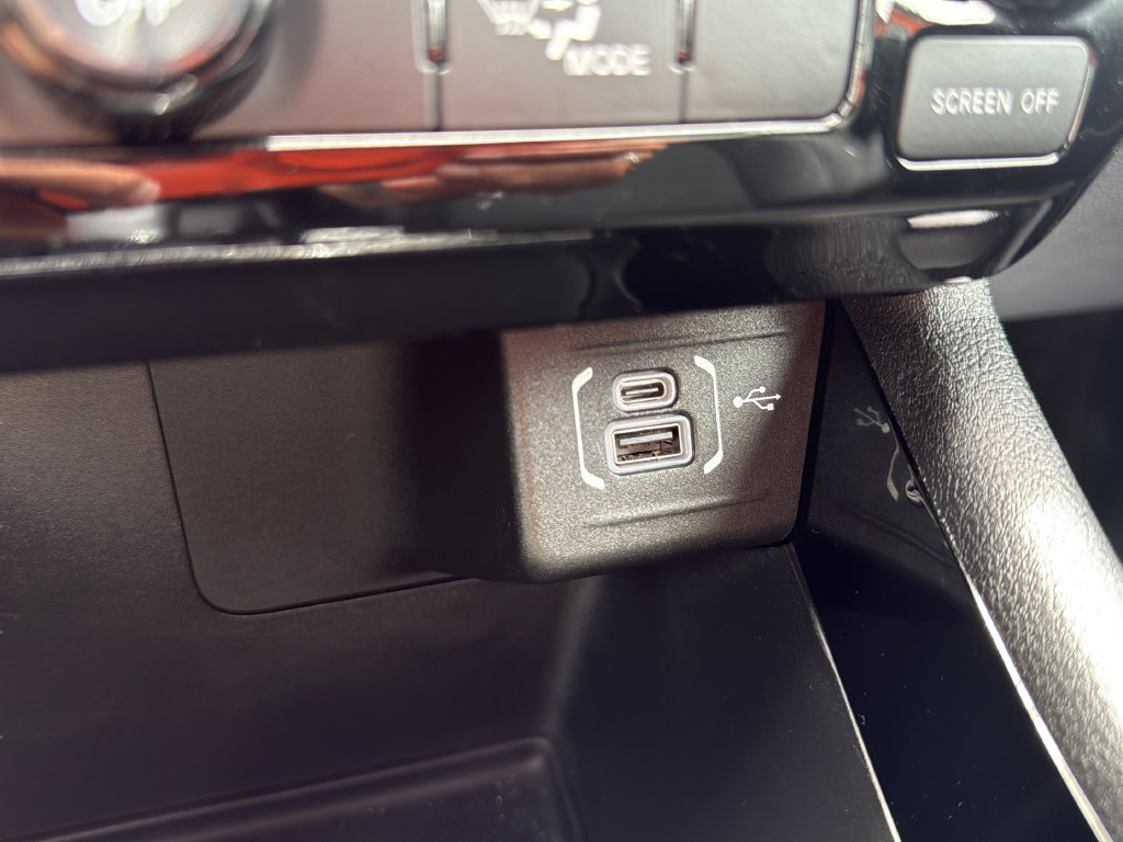 New 2026 Jeep Compass Latitude AWD/4WD image 26