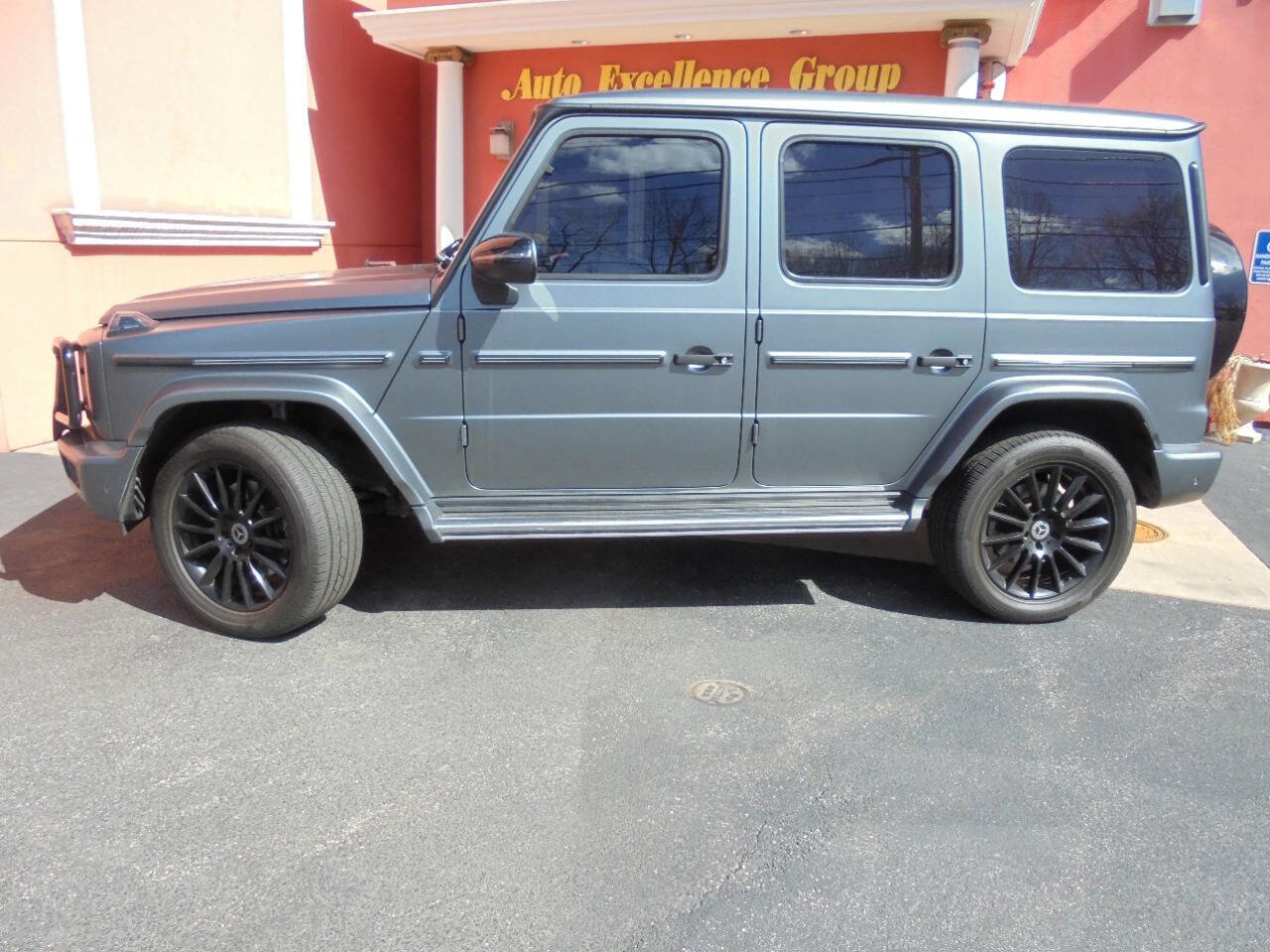 Used 2019 Mercedes-Benz G 550 w/ AMG Line image 4
