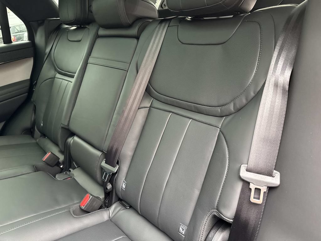 New 2026 Land Rover Range Rover Sport Dynamic SE AWD/4WD image 14