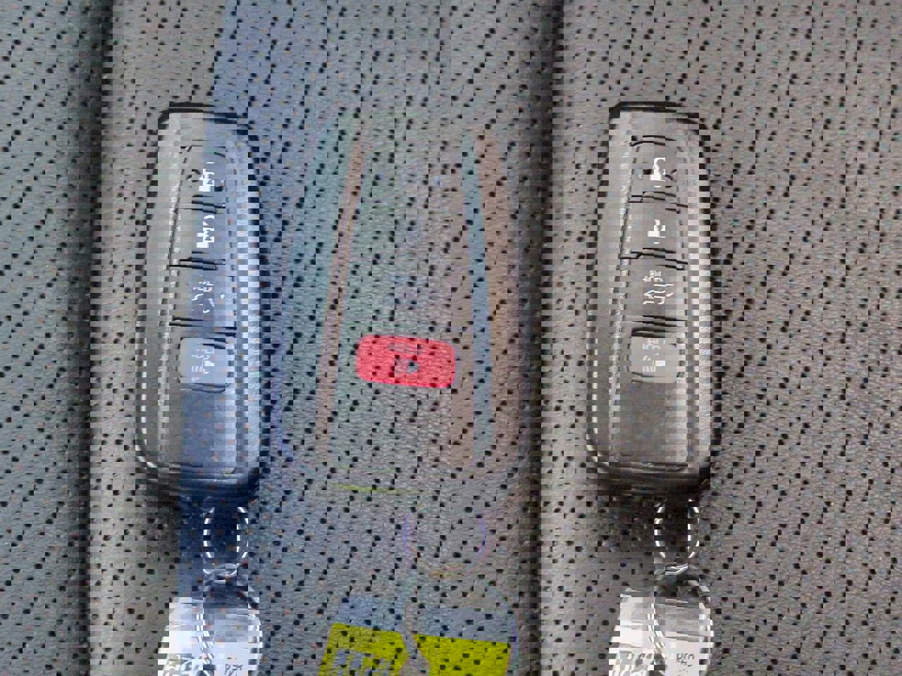 Used 2020 Toyota RAV4 Limited image 29