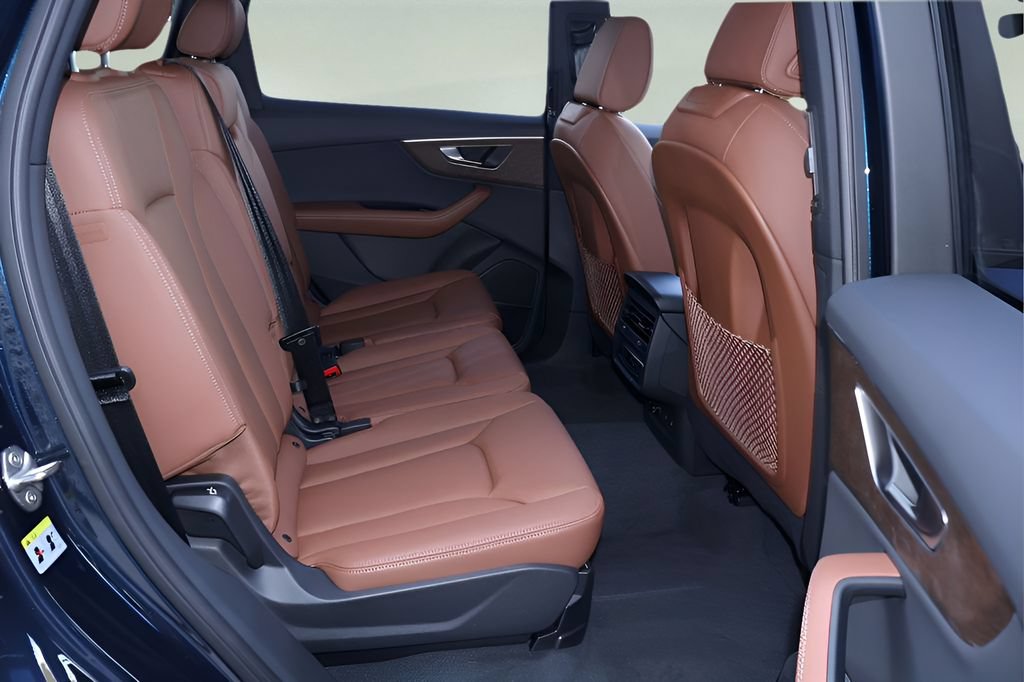 New 2026 Audi Q7 2.0T Premium Plus AWD/4WD image 16