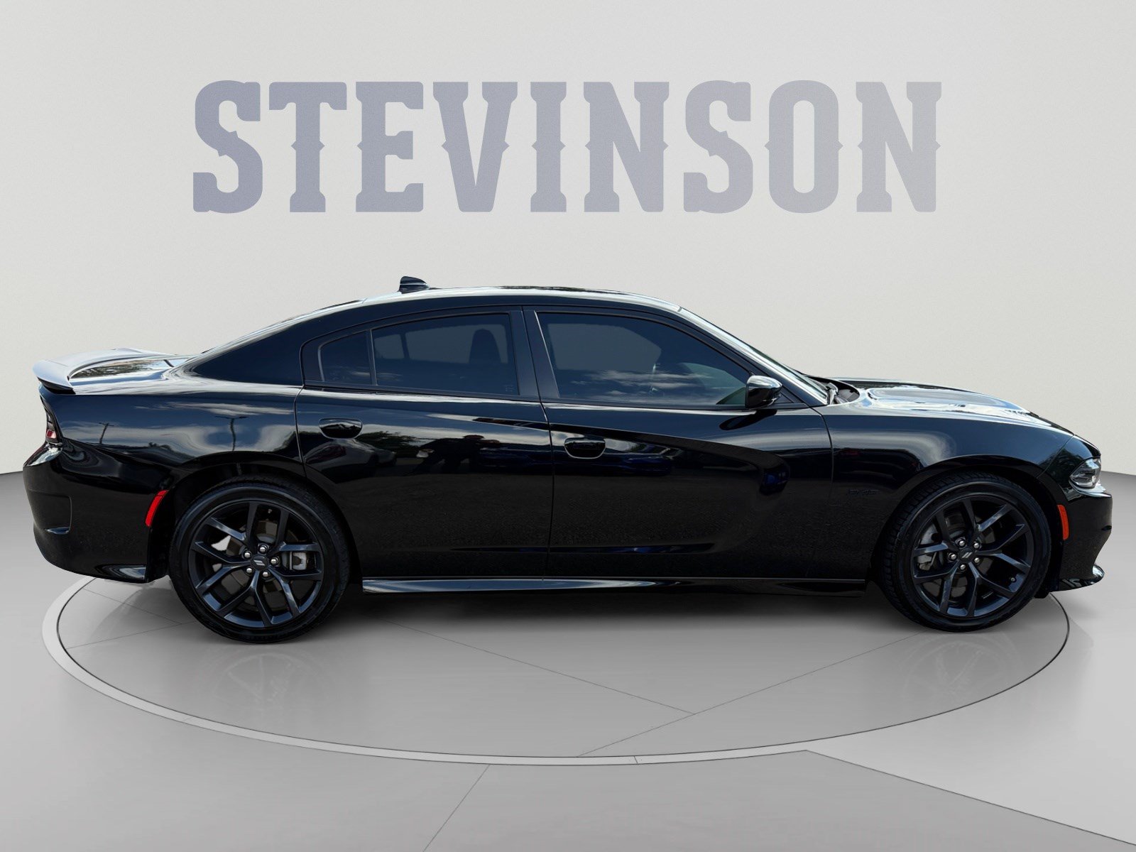 Used 2023 Dodge Charger R/T w/ Blacktop Package RWD image 6