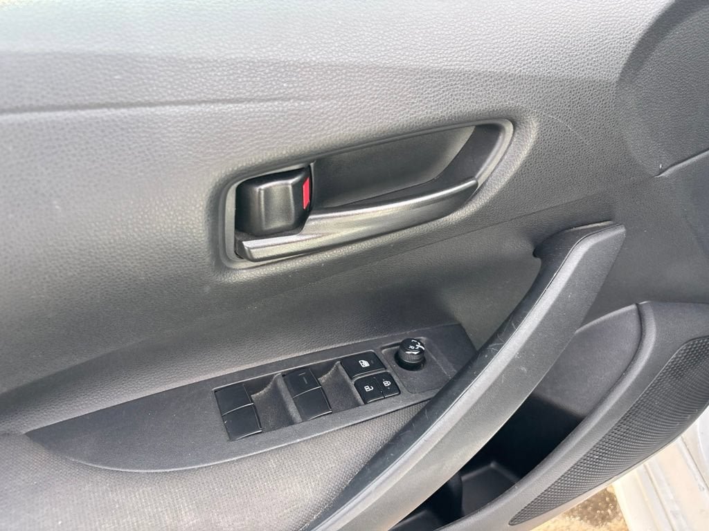 Used 2024 Toyota Corolla LE FWD image 8