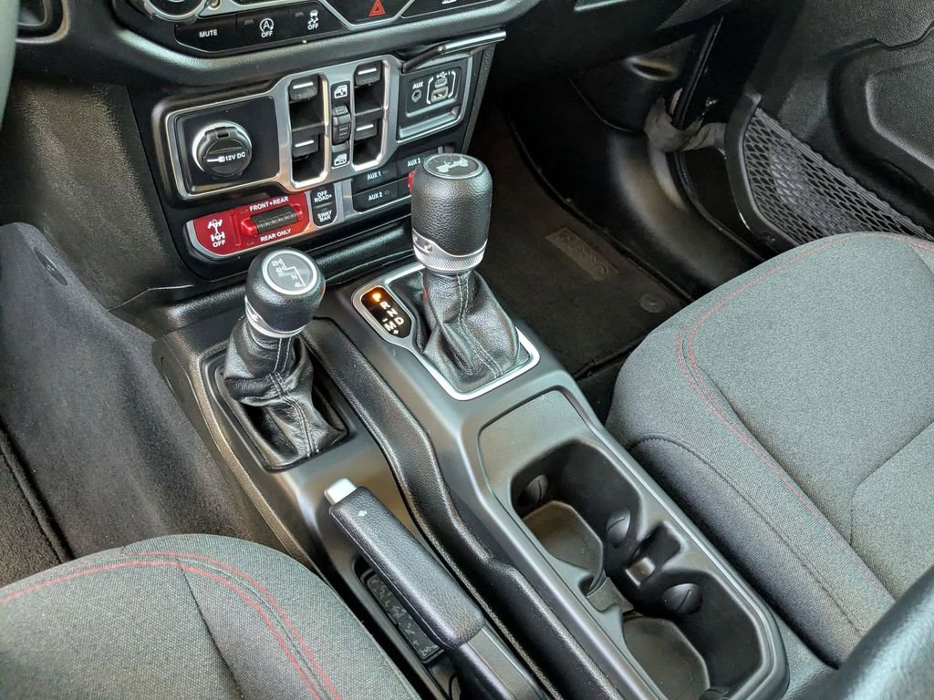 Used 2025 Jeep Wrangler Unlimited Rubicon image 21