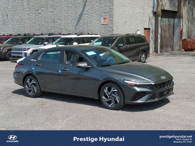 New 2025 Hyundai Elantra Limited