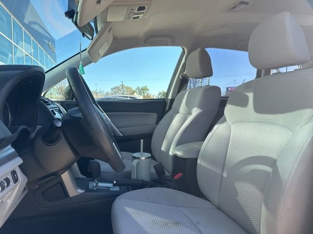 Used 2017 Subaru Forester 2.5i w/ Alloy Wheel Package image 17