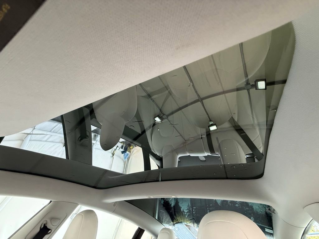 Used 2020 Tesla Model 3 Performance image 34