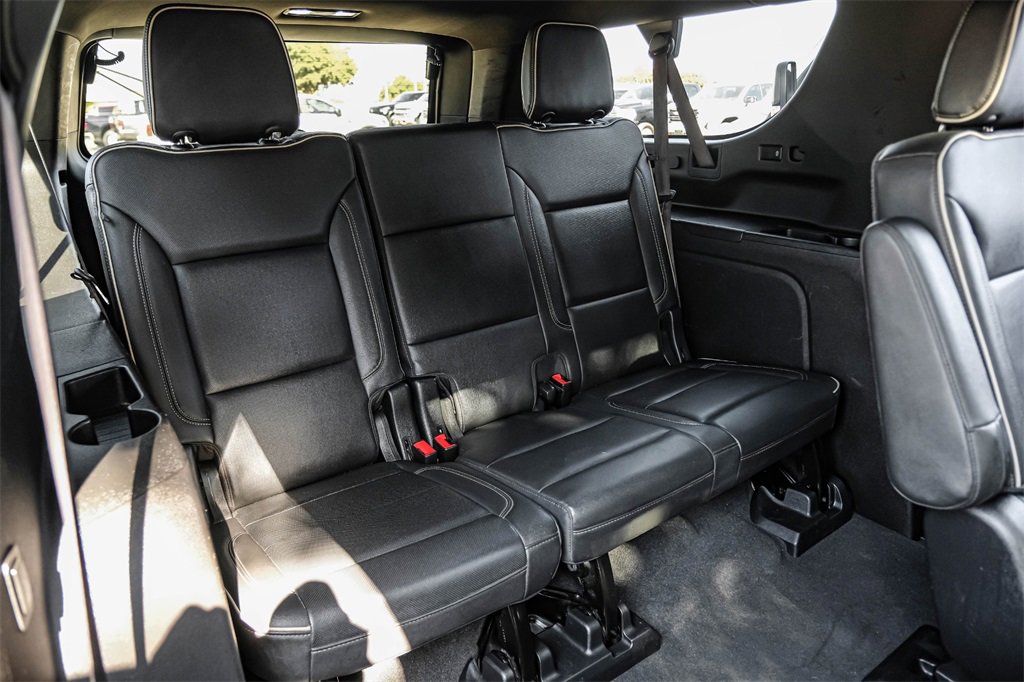 Used 2021 Chevrolet Suburban Premier w/ Premium Package image 40