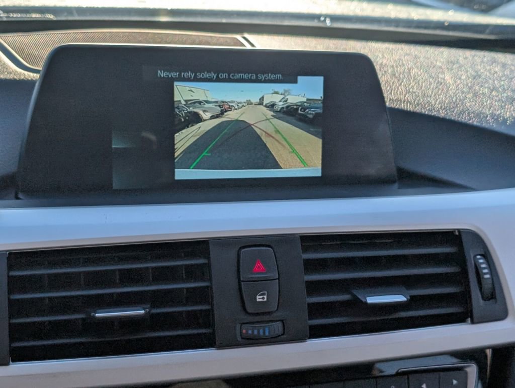 Used 2018 BMW 320i Sedan image 24