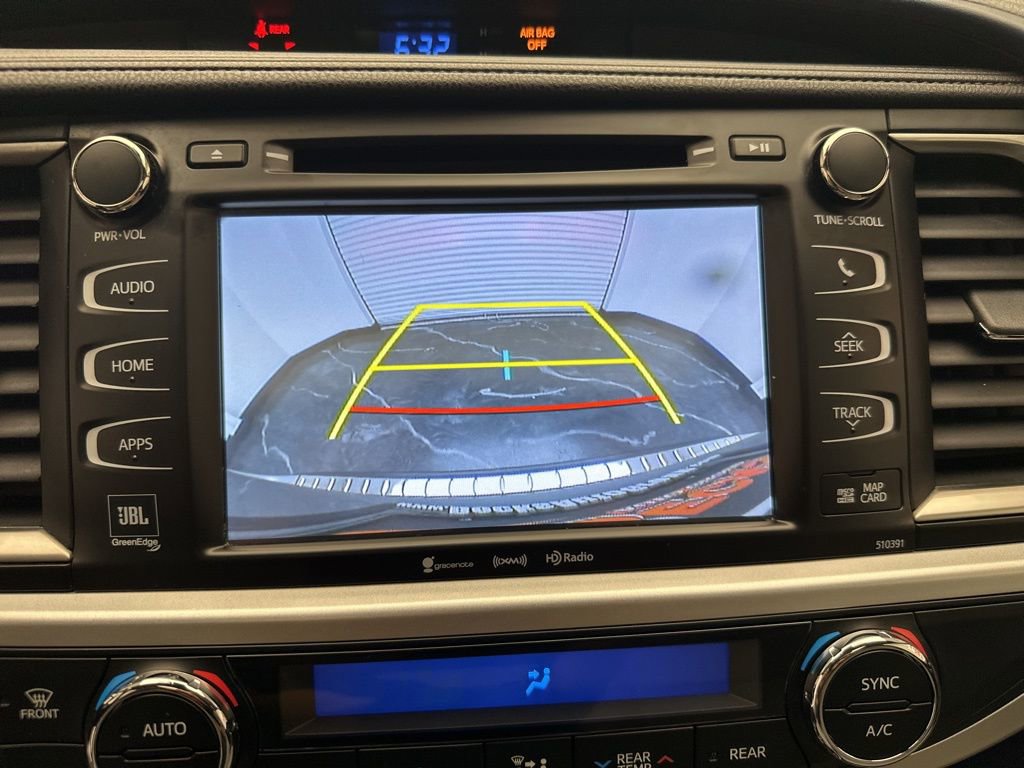 Used 2019 Toyota Highlander Limited image 25