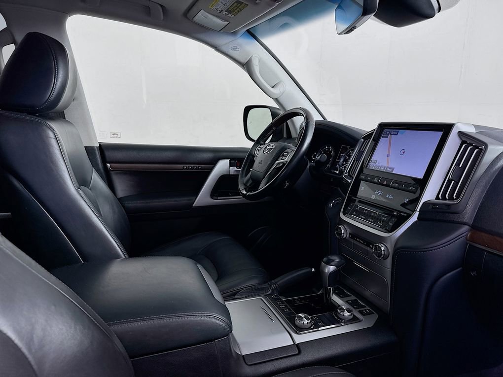 Used 2019 Toyota Land Cruiser image 37