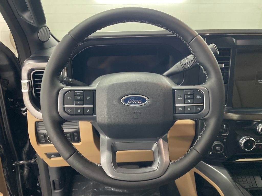 New 2026 Ford F250 Lariat w/ Chrome Package image 17