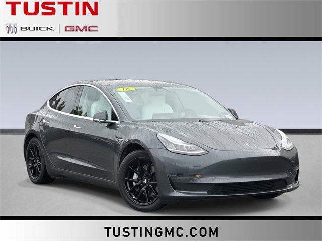 Used 2018 Tesla Model 3 Performance image 1