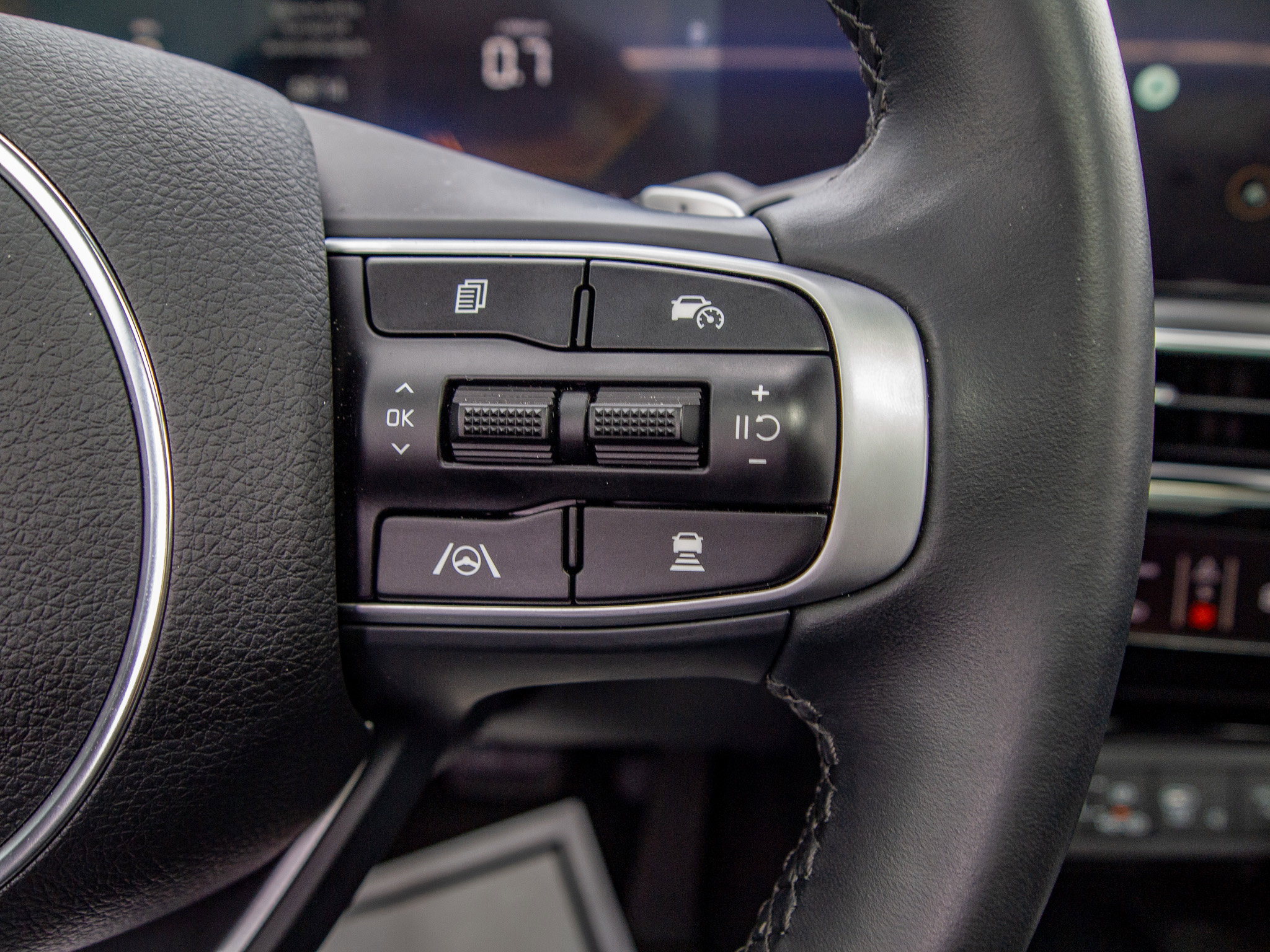 Used 2025 Kia K5 GT FWD image 24