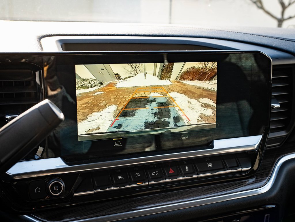 Used 2025 Chevrolet Silverado 1500 LT image 32