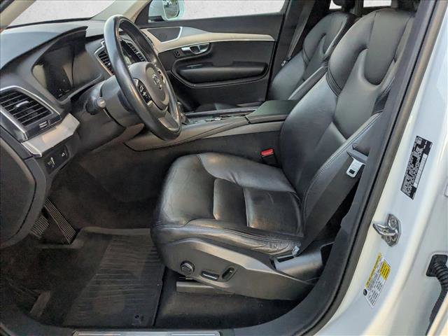 Used 2021 Volvo XC90 T5 Momentum w/ Climate Package image 14