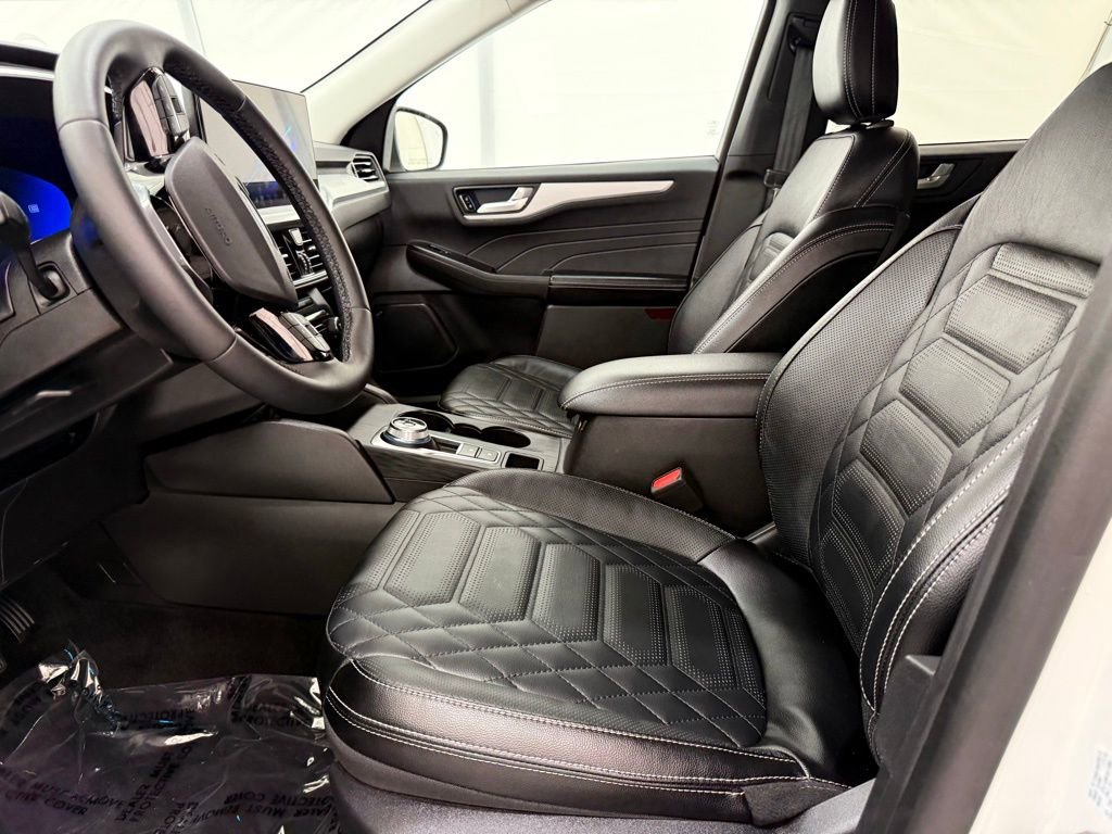New 2024 Ford Escape SE w/ PHEV Premium Package image 12