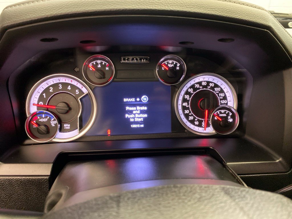 Used 2016 RAM 3500 Laramie w/ Convenience Group AWD/4WD image 13