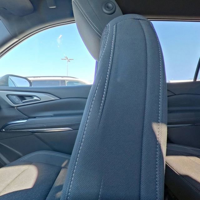 Used 2024 Chevrolet Traverse LT image 29