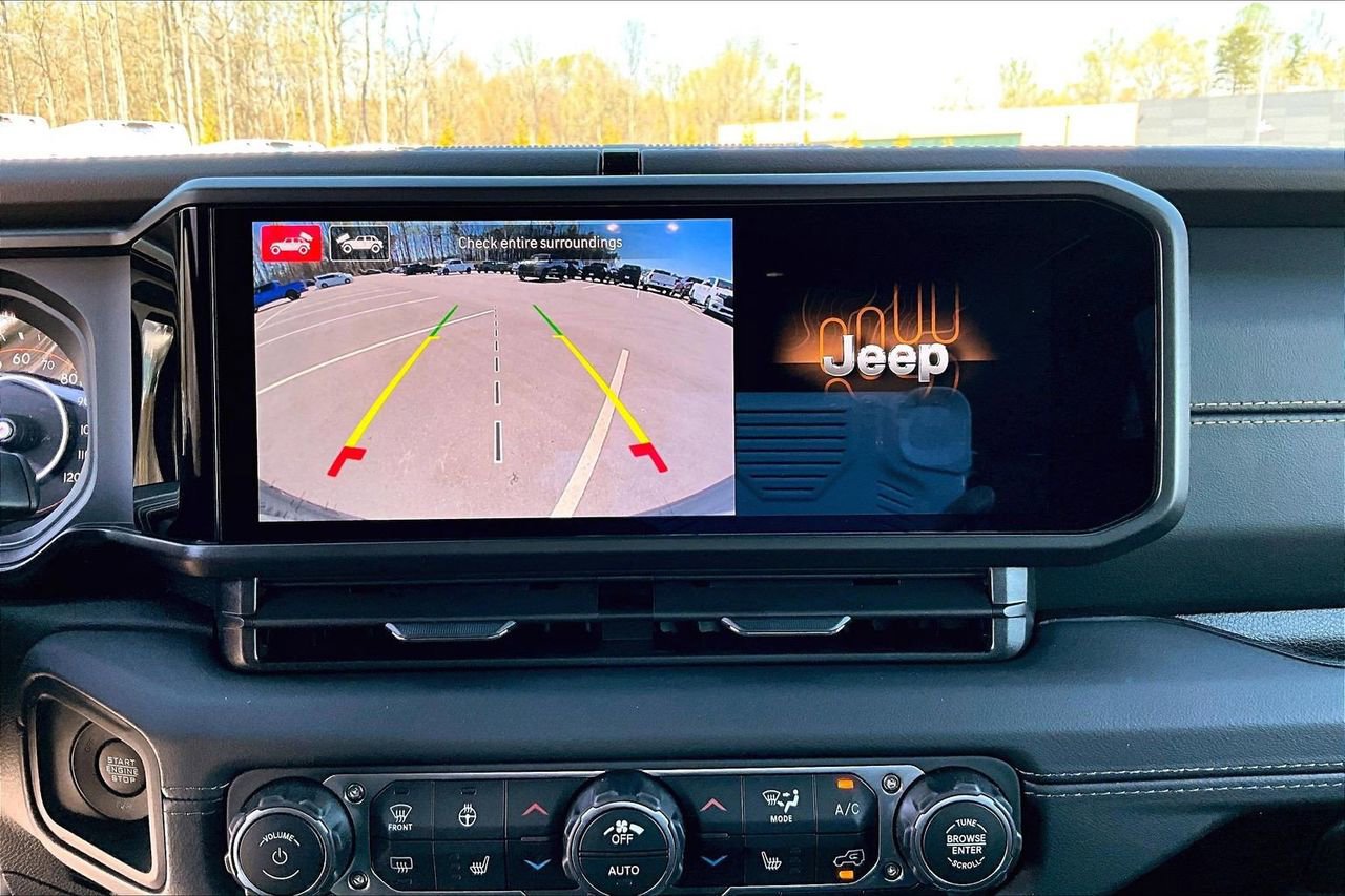 New 2026 Jeep Wrangler Sahara AWD/4WD image 15