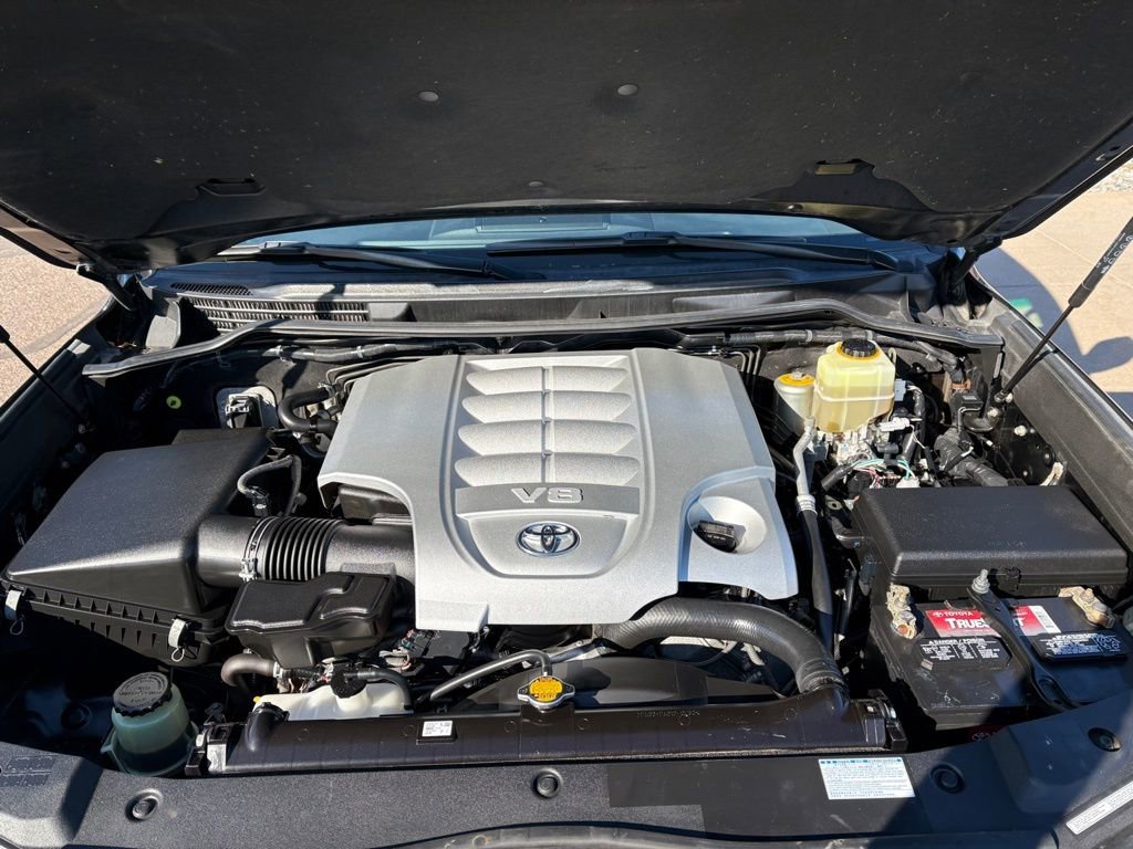 Certified 2016 Toyota Land Cruiser AWD/4WD image 9