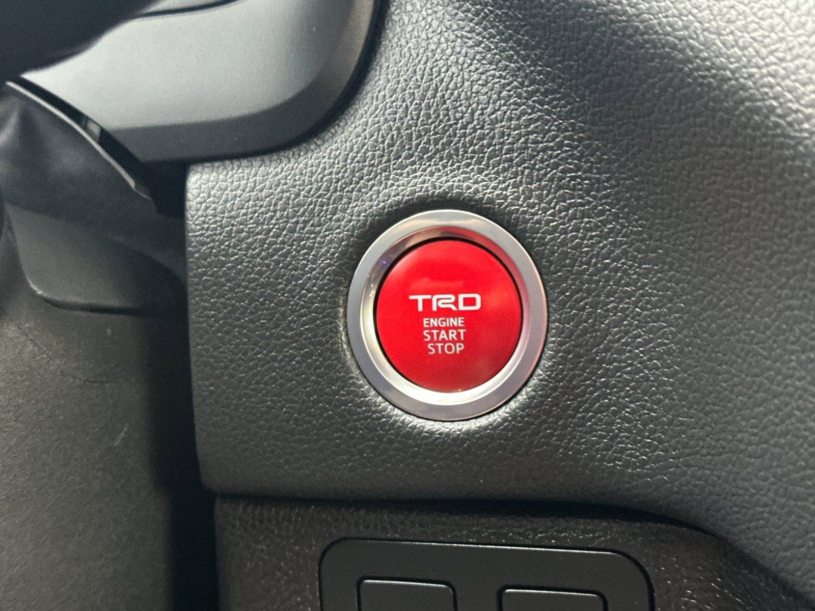 Used 2022 Toyota Tundra Limited w/ TRD Off-Road Package AWD/4WD image 21