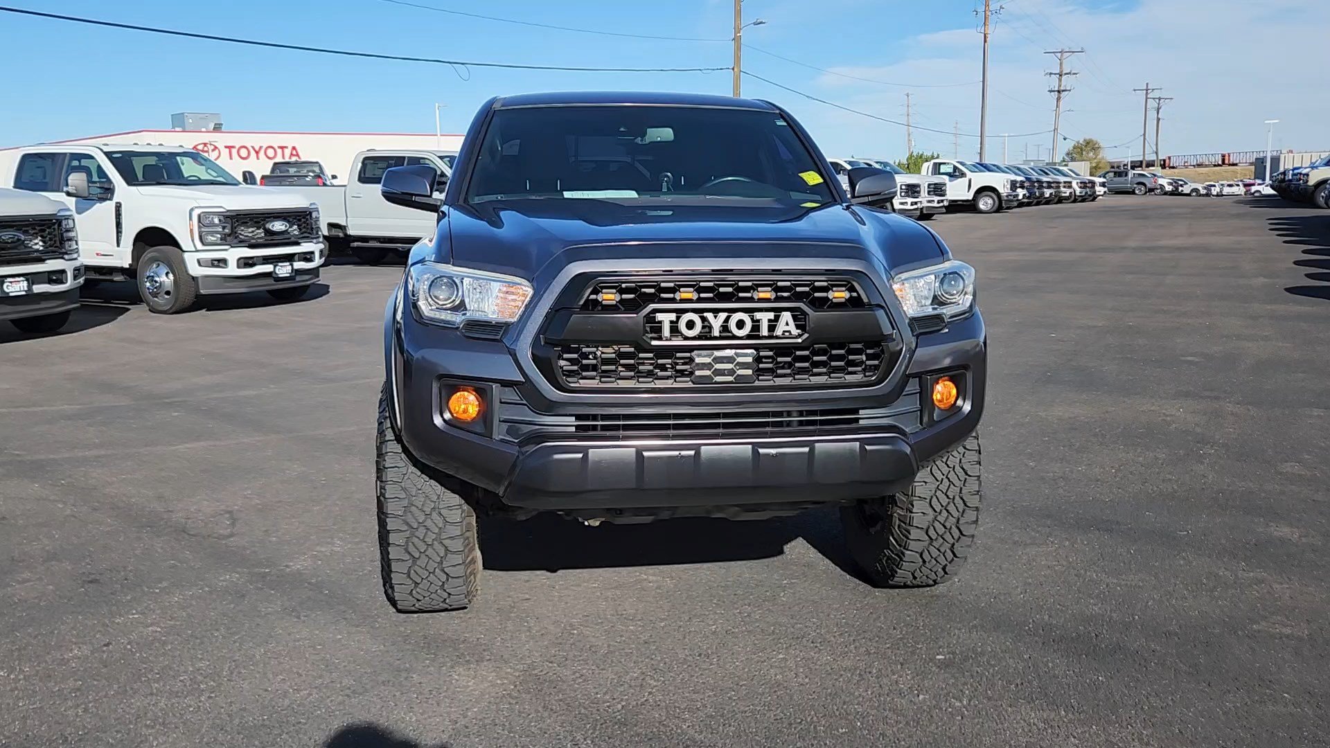 Used 2019 Toyota Tacoma TRD Off-Road AWD/4WD image 5