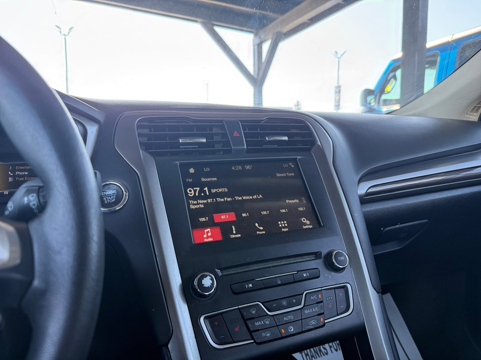 Used 2018 Ford Fusion Energi SE FWD image 16