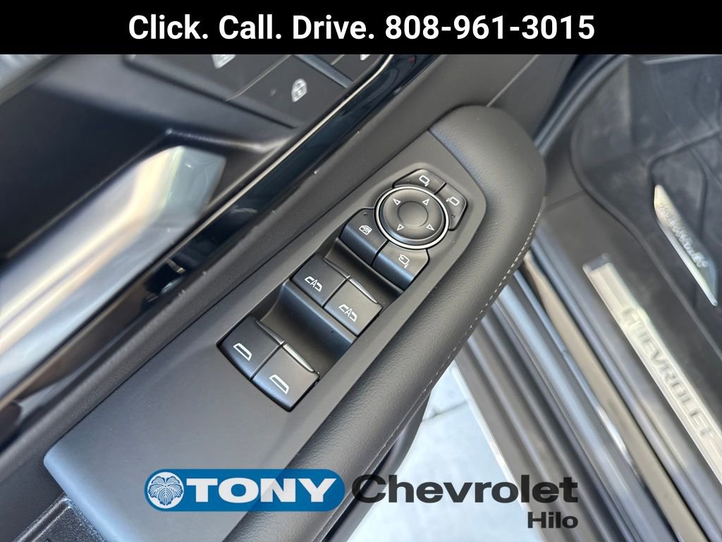 New 2025 Chevrolet Suburban Premier image 10