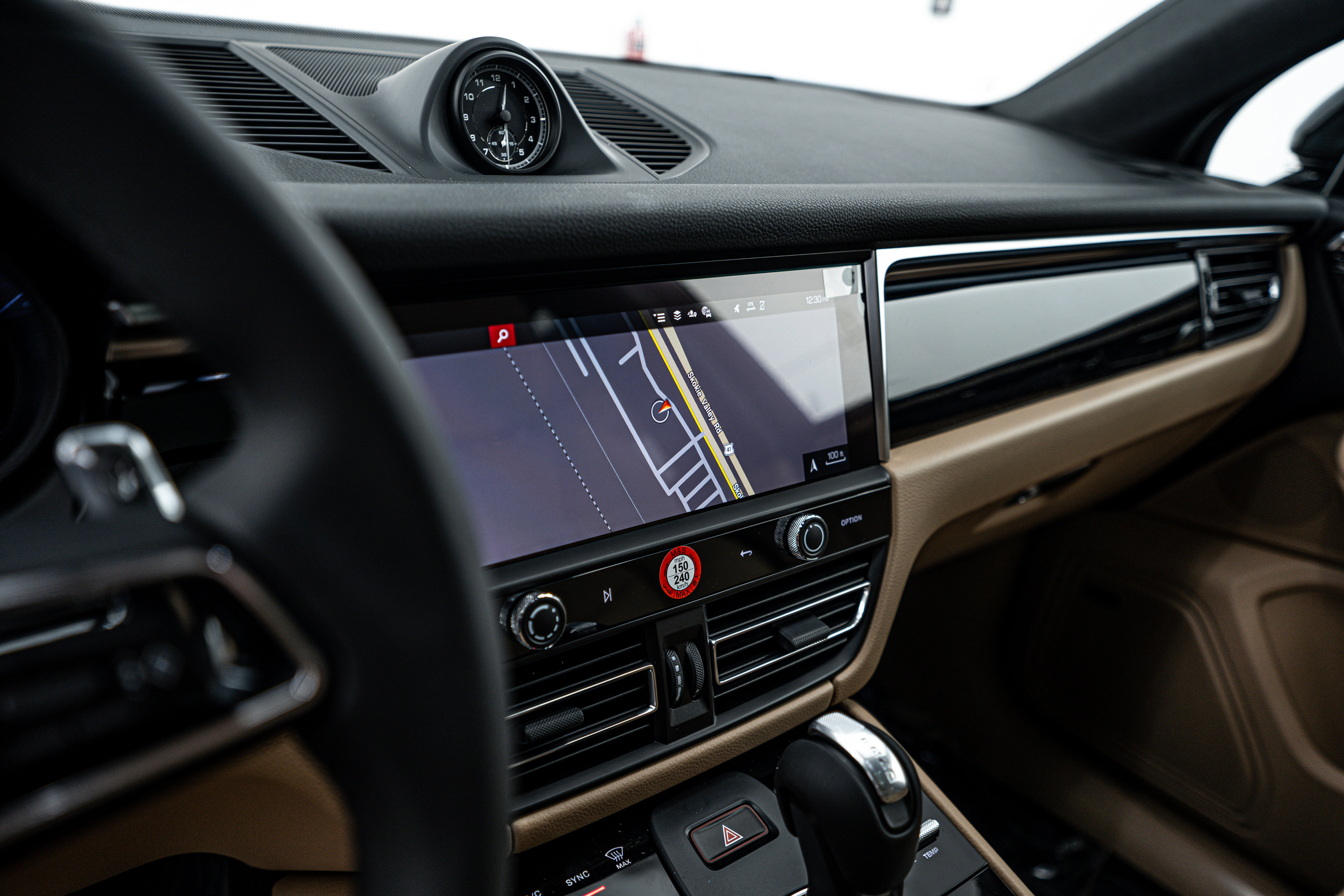 New 2025 Porsche Macan image 16