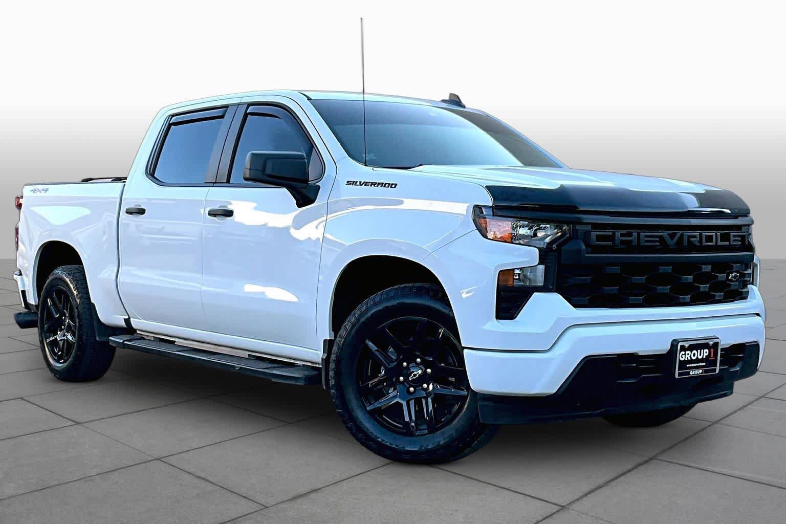 Used 2024 Chevrolet Silverado 1500 Custom w/ LPO, Dark Essentials Package AWD/4WD image 3